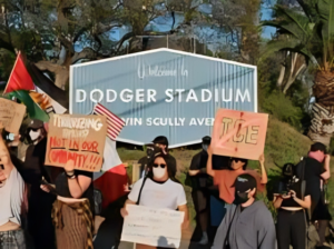 Dodgers staff meeting with community leaders to discuss legal support