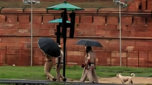 Security guards patrolling Red Fort during a drill